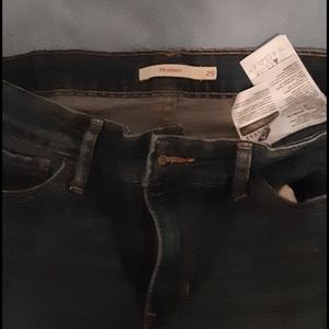 Levis 711 Skinny